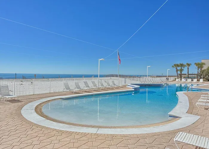 Ocean House Apartment *