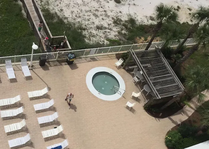 Ocean House Apartment